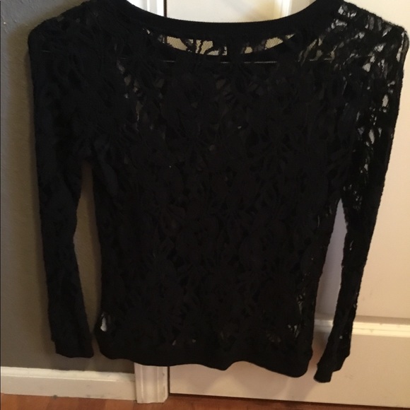 Ana black lace shirt - Picture 4 of 6